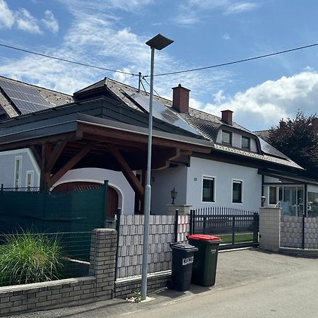 Villa Racing - Privatzimmer In Spielberg Spielberg Bei Knittelfeld Luaran gambar